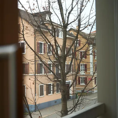 Wollishofen Station 2 Bedroom Luxury Apartment *
