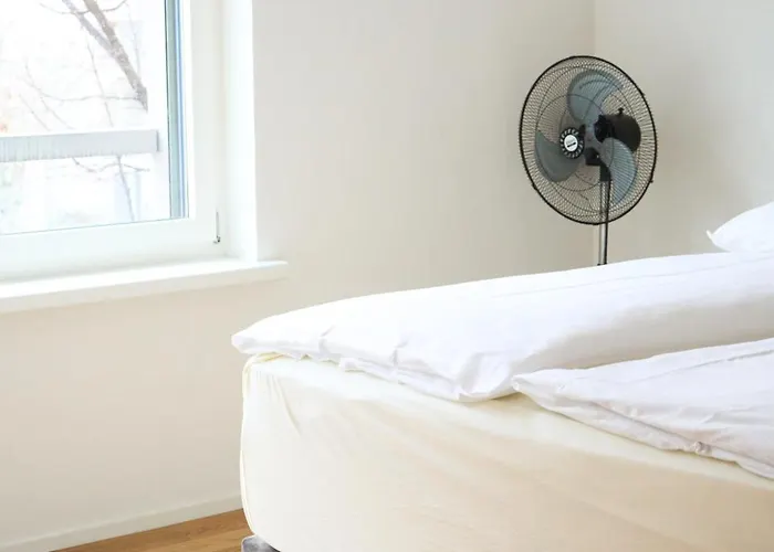 Wollishofen Station 2 Bedroom Luxury Appartement *