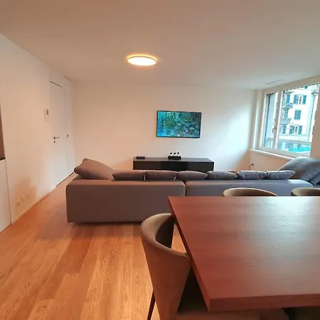 Wollishofen Station 2 Bedroom Luxury *