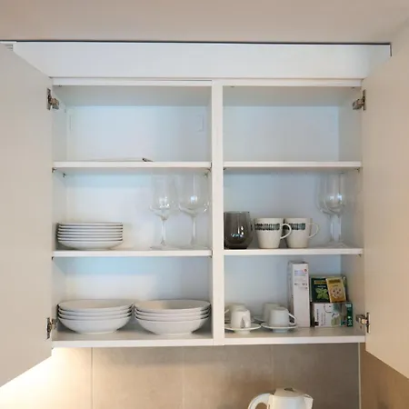 Wollishofen Station 2 Bedroom Luxury Zurigo